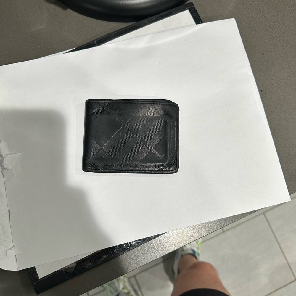 Men’s Burberry Wallet - Picture 5 of 5